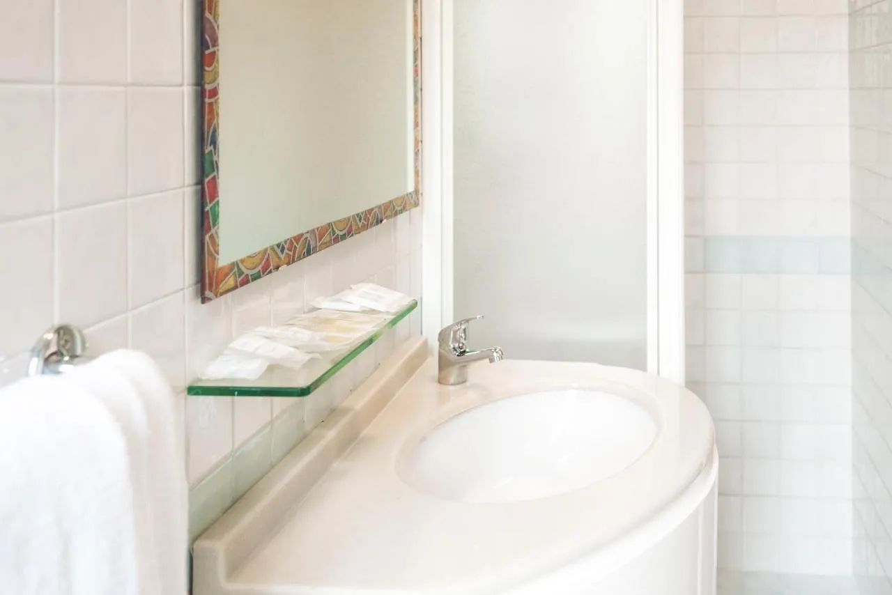 Lime Hotel Римини 3*,