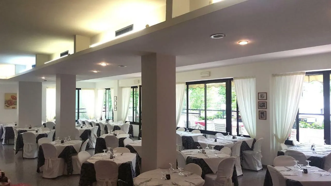 Lime Hotel Римини